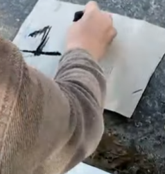 L0312007 Ela deu sinais de que precisava de ajuda #omundo part2