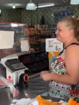 L2826005 Deu dinheiro para marido comprar carne de primei parte 2