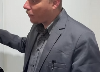 L1526001 Chefe milionário malicioso recebe que merece parte 2