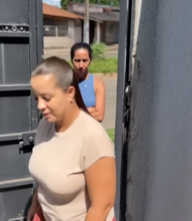 L0509006 Tem muitas madrastas que cuida melhor da criança parte 2