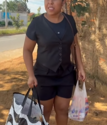 L0509003 Garotinho humilde da show de honestidade ganhou parte 2