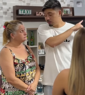 L0526002_Esposa dele queria sair com roupas curtas…_parte 2