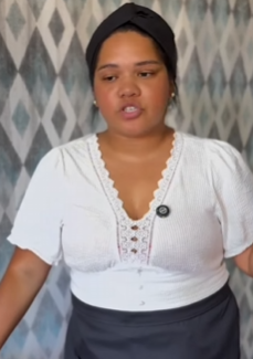 L0618001 O irmão mais velho pratica bullying com a irmã mais nova parte 2