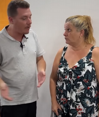 L0626003_Filho leva mãe pra mora coma sua irmã, veja mo_parte 2