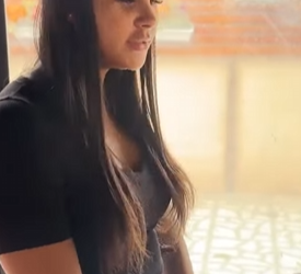 L0704007 Mendiga faz com que casal se separe menina con parte 2