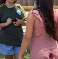 L0707006 Ela menstrua na rua parte 2