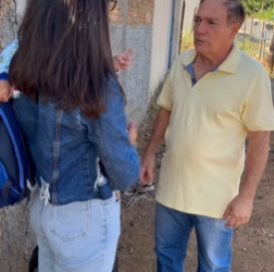 L0809002 Ela foi expulsa da sua própria casa com seu filho parte 2