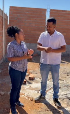 L0909003 Patroa pega funcionário humilhando outro no flag parte 2