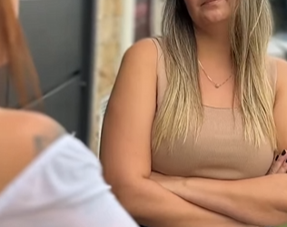 L1526003_Ela esperava que ela lhe desse comida todos os dia_part2