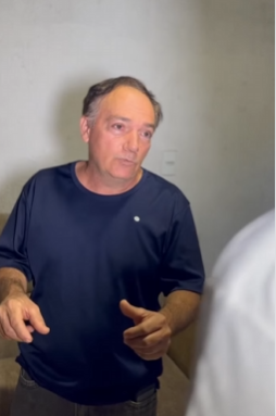 L1509006 Casamento esfriou, me arrumo toda, unha cabelo ma parte 2