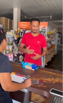 L1509007 Depois disso ninguém queria comprar no mercadinho! parte 2