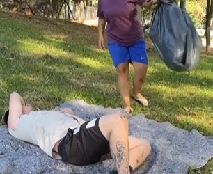 L0304001 Milionária finge ser moradora de rua para testar parte 2