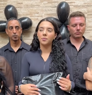 L0304006 Ela amava cor preta depois que namorado lhe tr parte 2