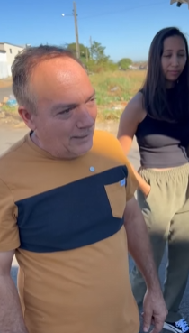 L1209006 Este homem fez um teste de honestidade com essa mo parte 2