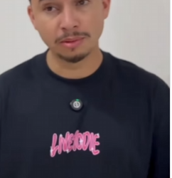 L1503001 Vizinha Descobre Que Criança Dormia com os Cachorr parte 2