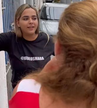 L1404006 Uma família unida nunca será vencida, mas isso de parte 2