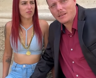 L1604003_Ele trocou Sua noiva milionária por uma humilde ve_part2