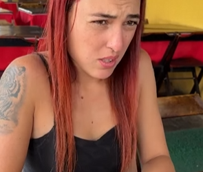 L1604006_Sua mãe entregou quando ela era bebê anos_part2