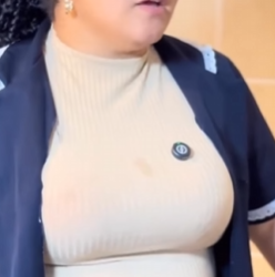 L0318002_A mãe protege seu filho._part2