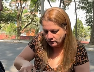 L2226004_Destruiu celular dela agora vai ter que fazer parte 2