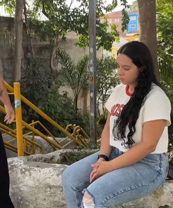 L1704006 progresso de uma família quando cada um pensa parte 2