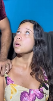 L1705005 Mulher pede ajuda co parte 2