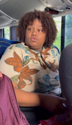 L0320004 Lαdяãσ de ônibus teve essa atitude foi muito int parte 2