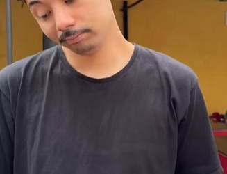 L1826003_Mulher menospreza morador de rua sem saber quem El_parte 2