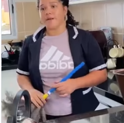 L0803001 Empregada da licao no patrao parte 2