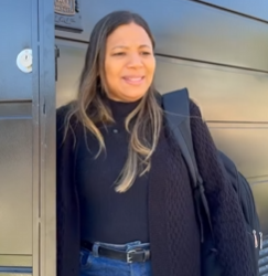 L0401005_Ela volta levar ex para casa da mãe._part2