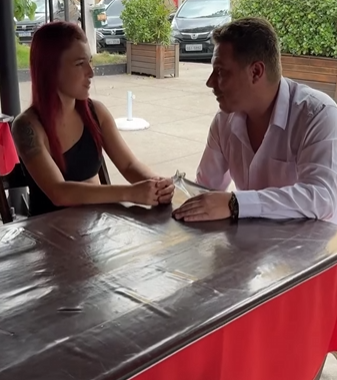 L0404002 Ele fez isso com sua esposa no pior momento da sua parte 2