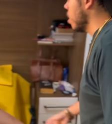 L0205003 Mulher está traindo seu namorado na casa dele parte 2