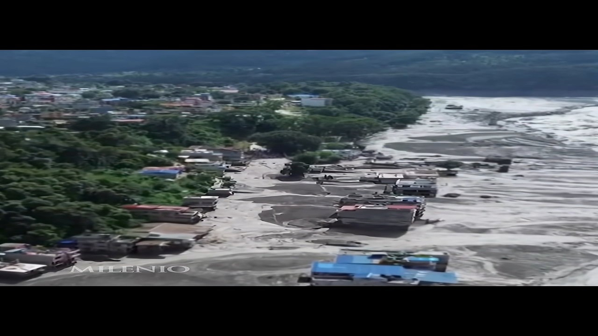 D2708064_Una avalancha de lodo en Nepal ha dejado hasta el momento más de 150 personas muertas, mientras cont_part2